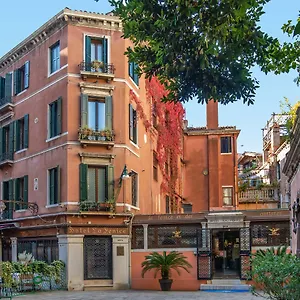 *** Hotell La Fenice Et Des Artistes Italien